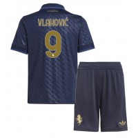 Maglia Calcio Juventus Dusan Vlahovic #9 Terza Divisa Bambino 2024-25 Manica Corta (+ pantaloncini)